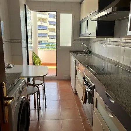 Piso En Casco Junto A Playa Piscina In Summer Season