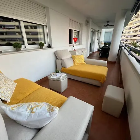 Piso En Casco Junto A Playa Piscina In Summer Season *