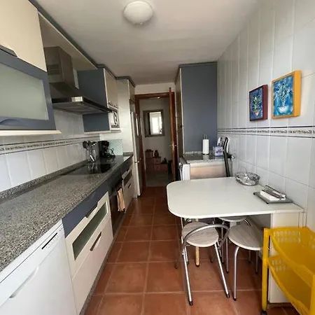 Piso En Casco Junto A Playa Piscina In Summer Season *