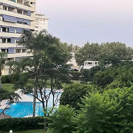 Apartman Piso En Casco Junto A Playa Piscina In Summer Season Marbella