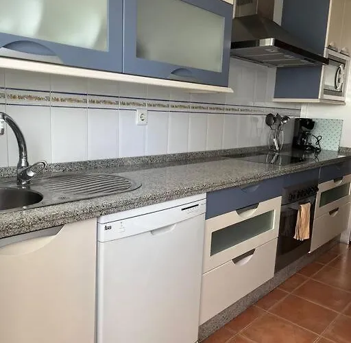Piso En Casco Junto A Playa Piscina In Summer Season Apartman *