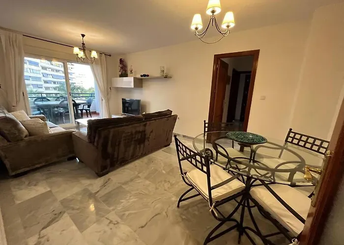 Piso En Casco Junto A Playa Piscina In Summer Season Apartman *