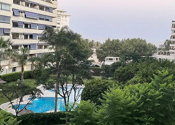 Apartman Piso En Casco Junto A Playa Piscina In Summer Season Marbella