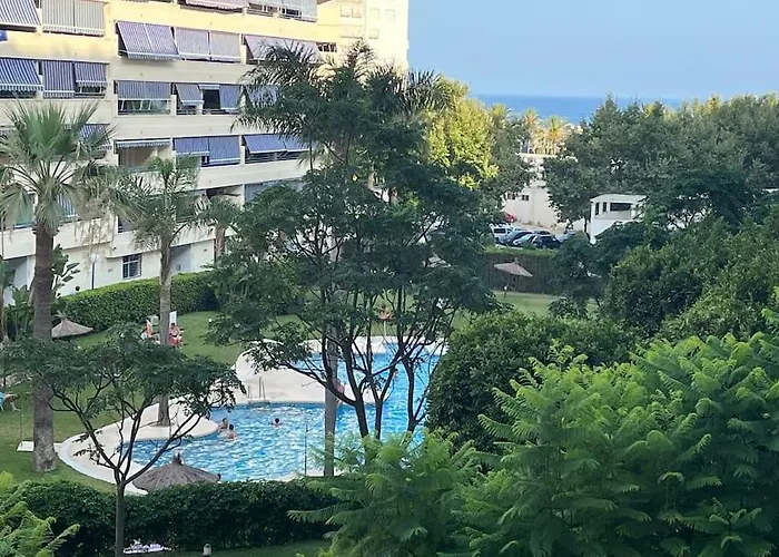 Piso En Casco Junto A Playa Piscina In Summer Season * Marbella