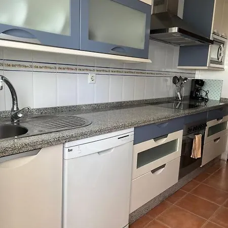 Piso En Casco Junto A Playa Piscina In Summer Season Διαμέρισμα *